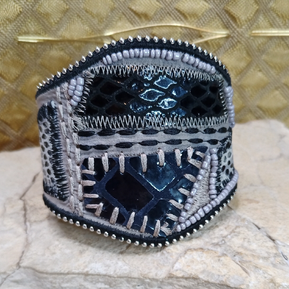 Elegant Black and Gray Women's Leather Cuff Bracelet